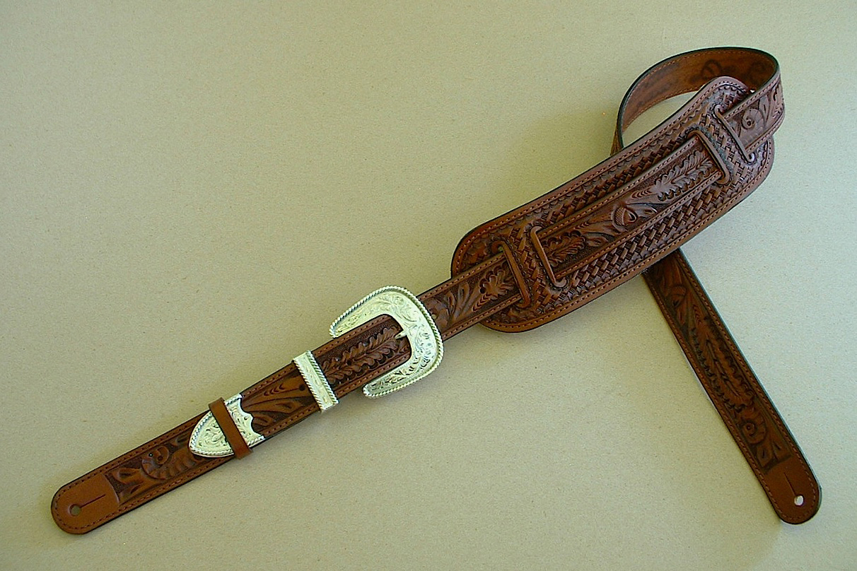 The Black Graphite Western Guitar Strap